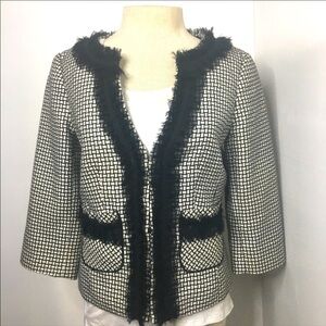White House Black Market Houndstooth Lace trimmed